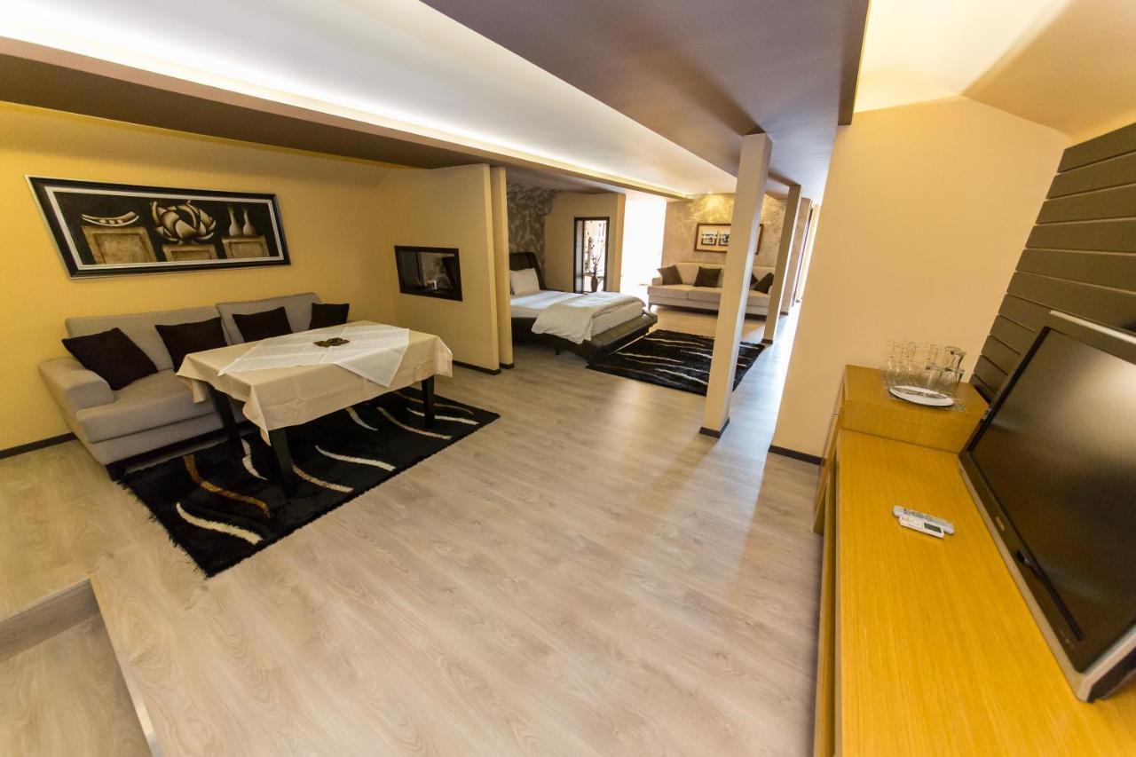 Hotel Denver Тирана Экстерьер фото