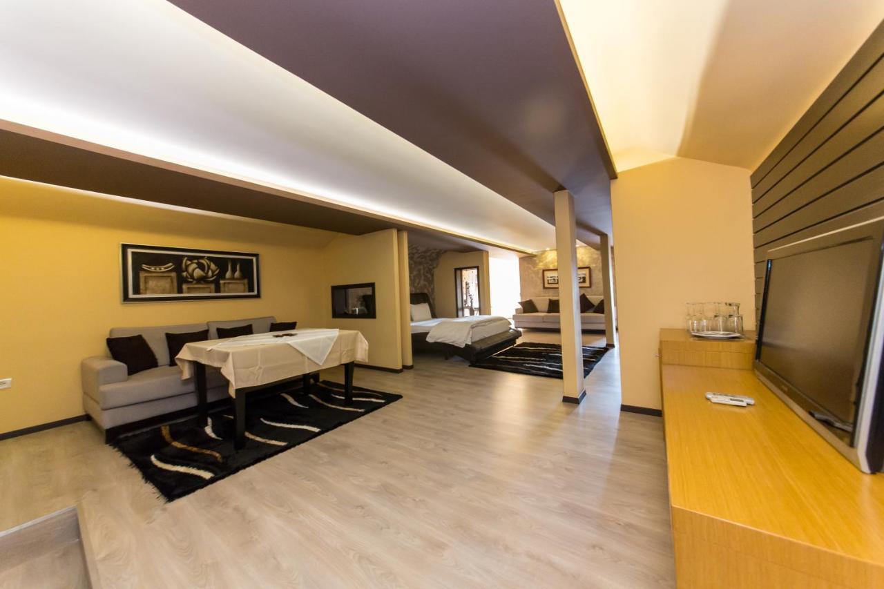 Hotel Denver Тирана Экстерьер фото