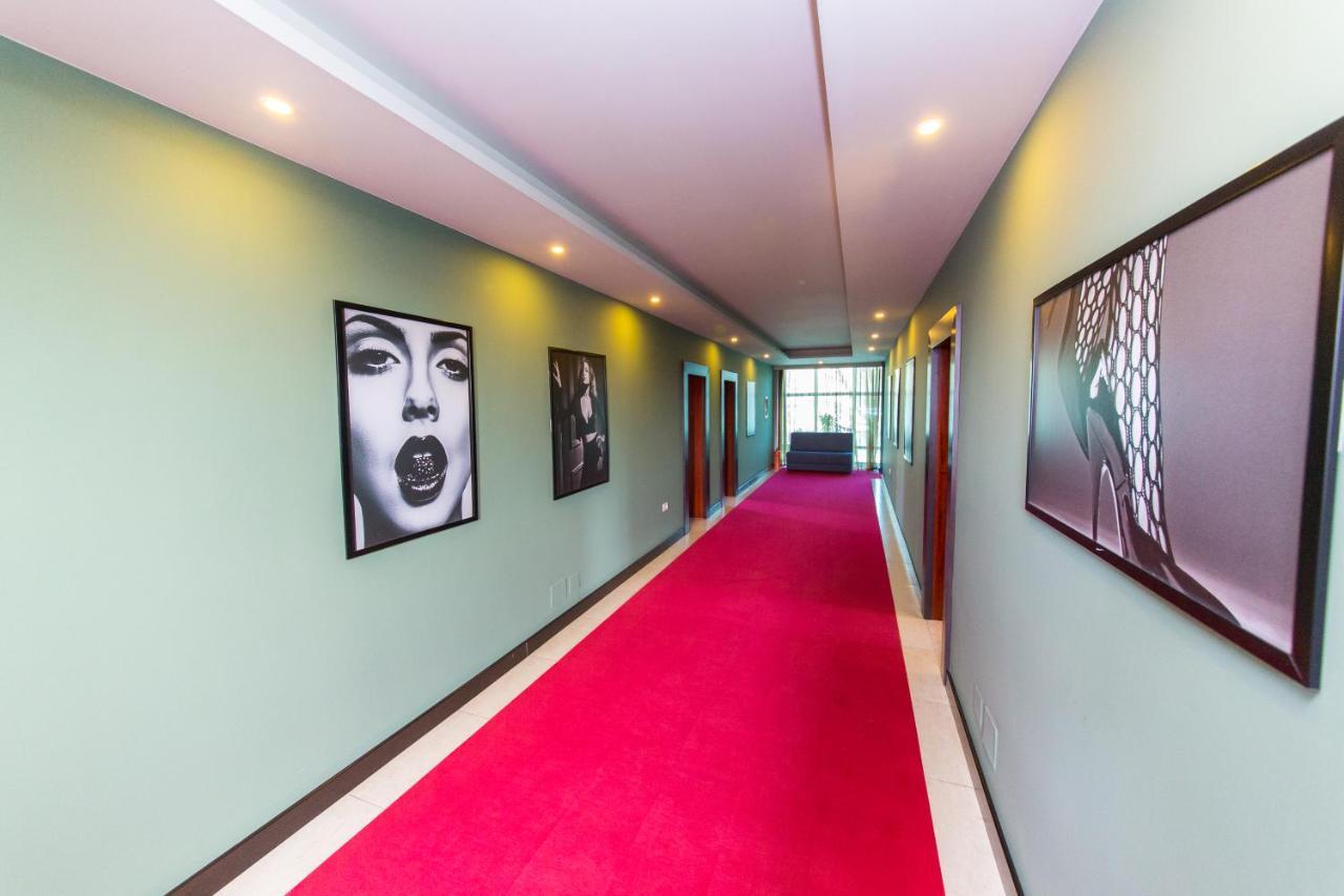 Hotel Denver Тирана Экстерьер фото